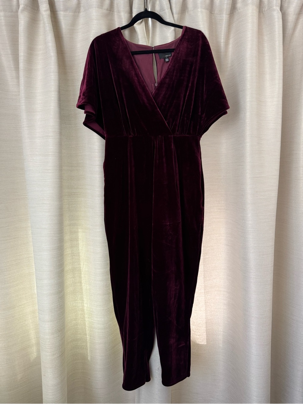 Greylin Velvet Midi Wrap Dress in Deep Burgundy